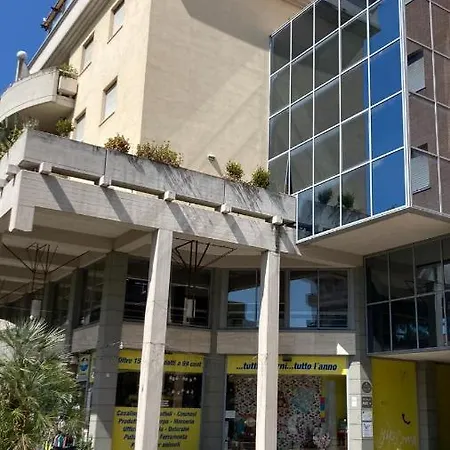 公寓 Casa Di Luce Montesilvano Marina