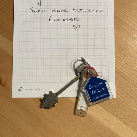 Apartment Casa Di Luce Con Parcheggio Privato Interno Gratuito *