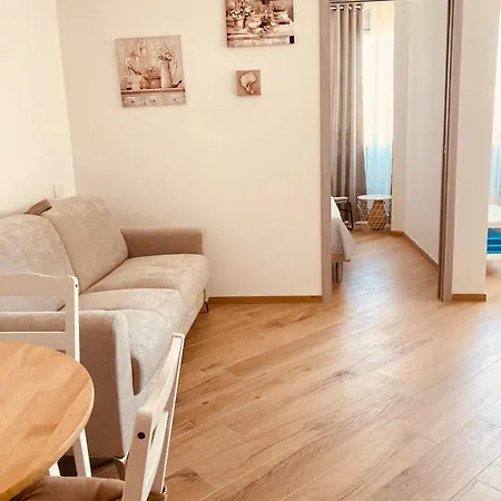Casa Di Luce Con Parcheggio Privato Interno Gratuito Apartmán Montesilvano Marina