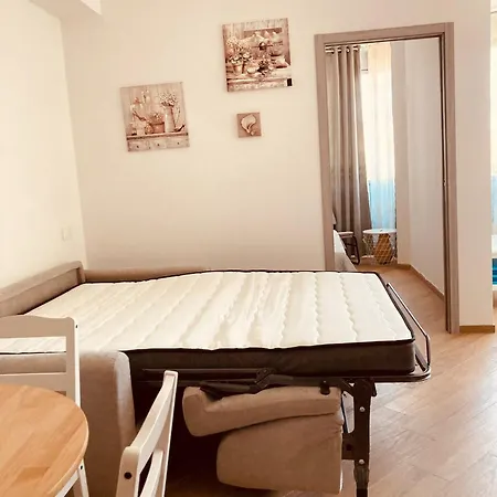 Casa Di Luce Con Parcheggio Privato Interno Gratuito * Montesilvano