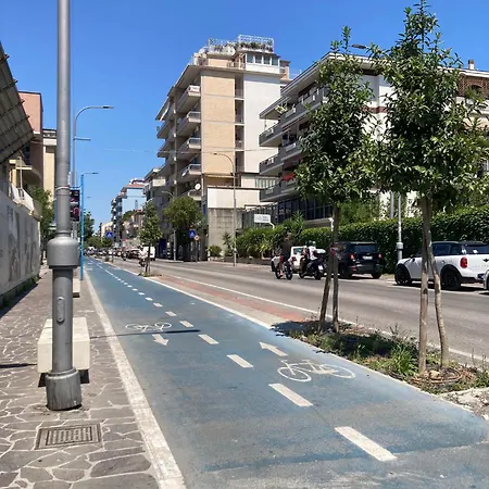 Casa Di Luce Con Parcheggio Privato Interno Gratuito