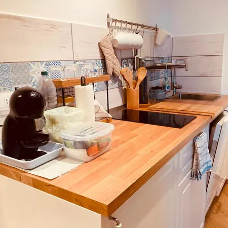 Casa Di Luce Con Parcheggio Privato Interno Gratuito Apartment *